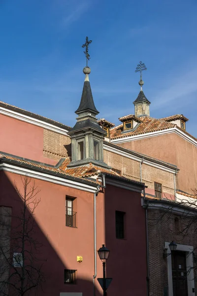 MADRID, İSPAN - 23 HAZİRAN 2018: Madrid 'deki San Pedro el Real Kilisesi' nin inanılmaz manzarası