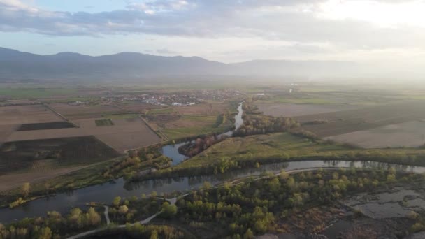 Vacha河的空中景观 注入保加利亚普罗夫迪夫市附近的Maritsa河 — 图库视频影像