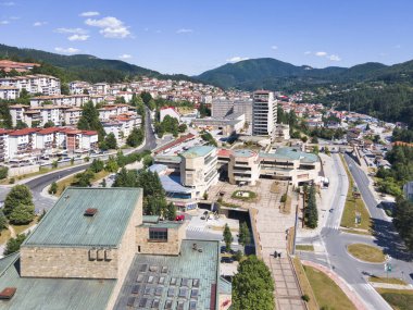 Bulgaristan 'ın Smolyan kentinin şaşırtıcı hava manzarası