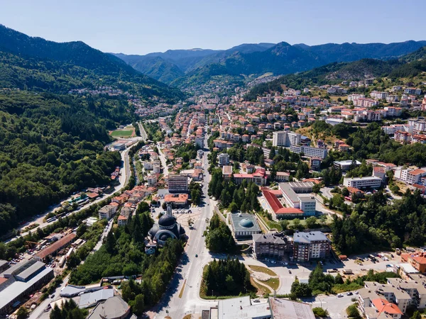 Bulgaristan 'ın Smolyan kentinin şaşırtıcı hava manzarası