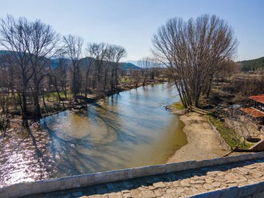 Bulgaristan 'ın Kyustendil ilinin Nevestino kentindeki Struma Nehri üzerindeki 15. yüzyıldan kalma taş bir köprü.