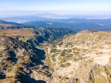 Bulgaristan 'ın Malyovitsa zirvesi yakınlarındaki Rila Dağı' nın şaşırtıcı hava manzarası