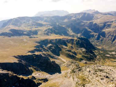 Bulgaristan 'ın Malyovitsa zirvesi yakınlarındaki Rila Dağı' nın şaşırtıcı hava manzarası