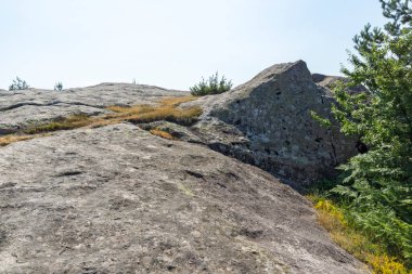 Belintash, Bulgaristan 'ın Rodop Dağları' ndaki tanrı Sabazios 'a adanmıştır.