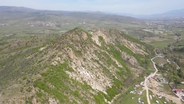 Vista Aérea Primavera Montanha Kozhuh Vale Petrich Bulgária — Vídeo de Stock