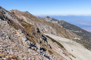 Bulgaristan 'ın Polezhan Tepesi yakınlarındaki Pirin Dağı' nın Şaşırtıcı Manzarası