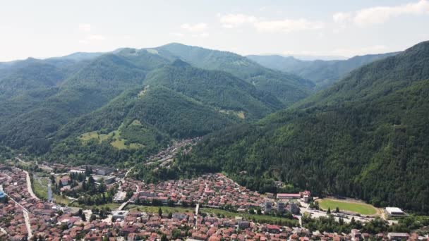 Flygfoto Över Staden Teteven Balkan Berg Lovech Region Bulgarien — Stockvideo