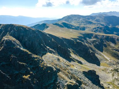 Bulgaristan 'ın Malyovitsa zirvesi yakınlarındaki Rila Dağı' nın şaşırtıcı hava manzarası