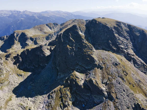 Bulgaristan 'ın Malyovitsa zirvesi yakınlarındaki Rila Dağı' nın şaşırtıcı hava manzarası
