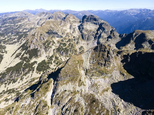 Bulgaristan 'ın Malyovitsa zirvesi yakınlarındaki Rila Dağı' nın şaşırtıcı hava manzarası