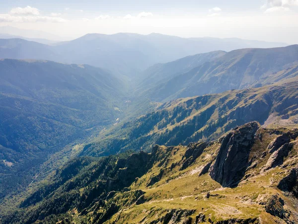 Bulgaristan 'ın Malyovitsa zirvesi yakınlarındaki Rila Dağı' nın şaşırtıcı hava manzarası