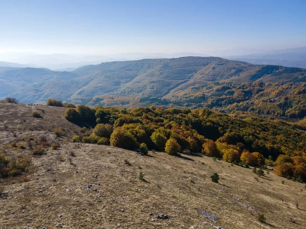 Increíble Paisaje Otoñal Montaña Erul Cerca Del Pico Golemi Región —  Fotos de Stock