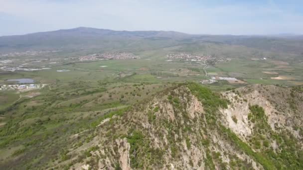 Vista Aérea Primavera Montanha Kozhuh Vale Petrich Bulgária — Vídeo de Stock