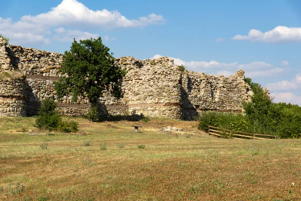 Руины Древней Мезековой Крепости Хасковская Область Болгария — стоковое фото