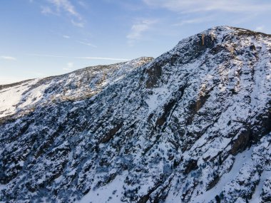 Bulgaristan 'ın Malyovitsa zirvesi yakınlarındaki Rila Dağı' nın şaşırtıcı kış manzarası