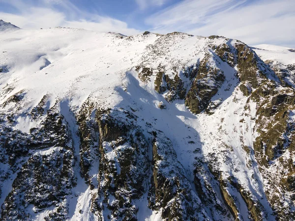 Bulgaristan 'ın Malyovitsa zirvesi yakınlarındaki Rila Dağı' nın şaşırtıcı kış manzarası