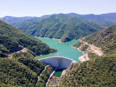 Bulgaristan 'ın Smolyan Bölgesi, Tsankov kamak Barajı' nın hava manzarası