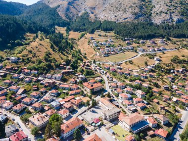 Bulgaristan 'ın Smolyan Bölgesi, Trigrad köyünün hava manzarası