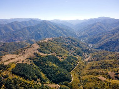 Ochindol, Vratsa bölgesi, Balkan Dağları, Bulgaristan yakınlarındaki Iskar Nehri Boğazı 'nın hava manzarası