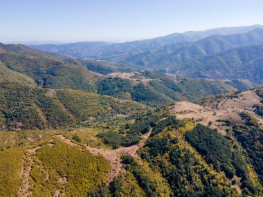 Ochindol, Vratsa bölgesi, Balkan Dağları, Bulgaristan yakınlarındaki Iskar Nehri Boğazı 'nın hava manzarası