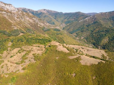 Ochindol, Vratsa bölgesi, Balkan Dağları, Bulgaristan yakınlarındaki Iskar Nehri Boğazı 'nın hava manzarası