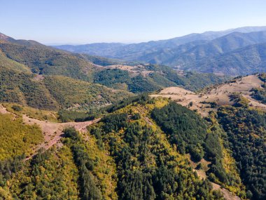 Ochindol, Vratsa bölgesi, Balkan Dağları, Bulgaristan yakınlarındaki Iskar Nehri Boğazı 'nın hava manzarası