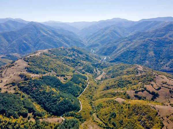 ブルガリア バルカン山脈 ヴラツァ地方 オチンドール村付近のイスカル川渓谷の空中写真 — ストック写真