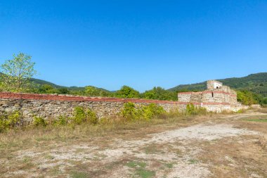 Bulgaristan 'ın Lomets, Lovech bölgesi yakınlarındaki Sostra antik Roma kalesinin kalıntıları