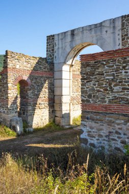 Bulgaristan 'ın Lomets, Lovech bölgesi yakınlarındaki Sostra antik Roma kalesinin kalıntıları