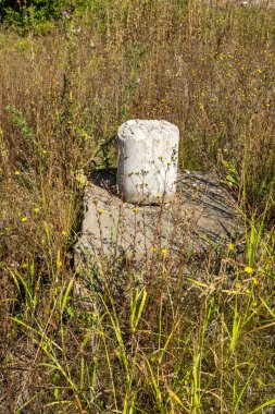Bulgaristan 'ın Lomets, Lovech bölgesi yakınlarındaki Sostra antik Roma kalesinin kalıntıları