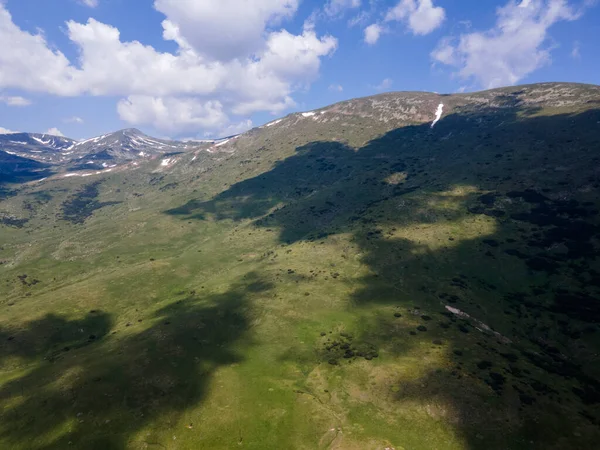 Καταπληκτική Αεροφωτογραφία Του Βουνού Ρίλα Κοντά Στο Φράγμα Μπελμέκεν Της — Φωτογραφία Αρχείου