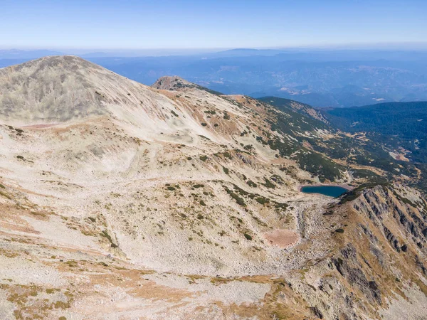 ブルガリア ポレジャンピーク近くのピリン山の素晴らしい空中ビュー — ストック写真