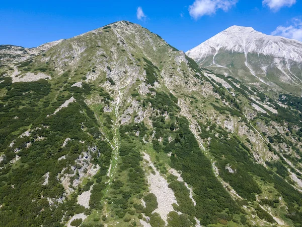 Bulgaristan 'ın Vihren kulübesi yakınlarındaki Pirin Dağı