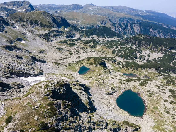 Vista Aérea Incrível Montanha Rila Perto Lago Assustador Bulgária — Fotografia de Stock