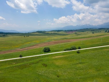Bulgaristan 'ın Belmeken Barajı yakınlarındaki Rila dağının şaşırtıcı hava manzarası