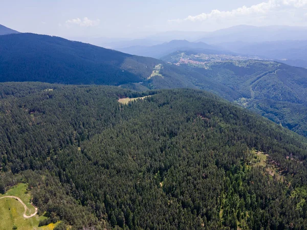 Amazing Aerial View Yundola Gebied Tussen Rila Rhodopes Berg Bulgarije — Stockfoto