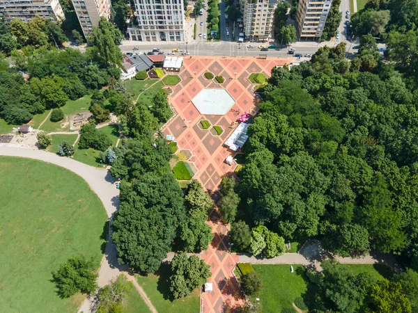 Bulgaristan 'ın Sofya kentindeki South Park' ın şaşırtıcı hava manzarası