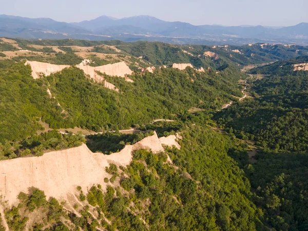 Vista Aérea Pôr Sol Das Pirâmides Areia Rozhen Região Blagoevgrad — Fotografia de Stock
