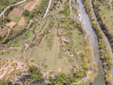 Bulgaristan 'ın Kresna Vadisi' nden geçen Struma Nehri 'nin şaşırtıcı hava manzarası