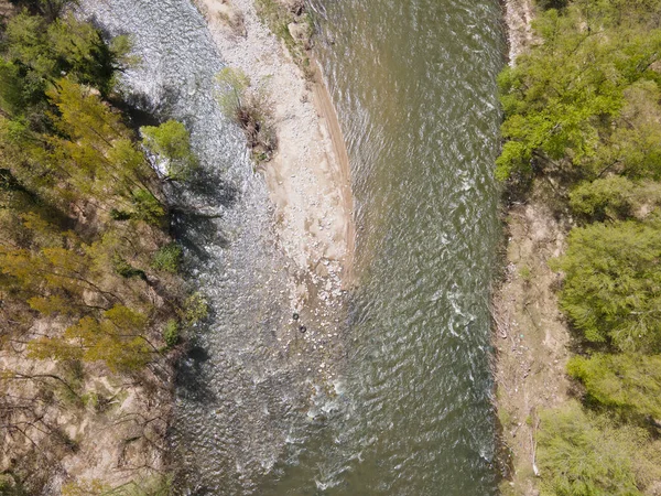 Bulgaristan 'ın Kresna Vadisi' nden geçen Struma Nehri 'nin şaşırtıcı hava manzarası