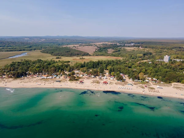 Bulgaristan 'ın Burgaz Bölgesi' ndeki Kiten kasabasının Güney Sahili 'nin şaşırtıcı hava manzarası