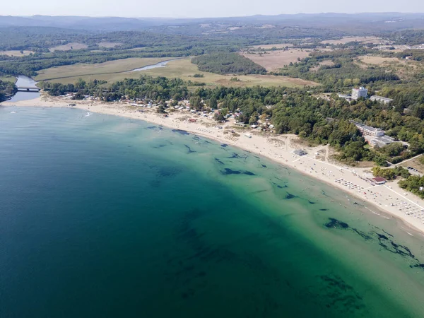 Bulgaristan 'ın Burgaz Bölgesi' ndeki Kiten kasabasının Güney Sahili 'nin şaşırtıcı hava manzarası