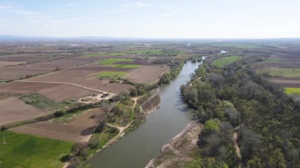 Vista Aérea Del Río Chepelarska Vertiendo Río Maritsa Cerca Ciudad — Vídeo de stock