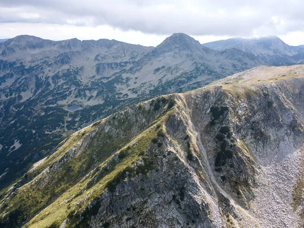 Niesamowity Widok Lotu Pirin Pobliżu Vihren Peak Bułgaria — Zdjęcie stockowe