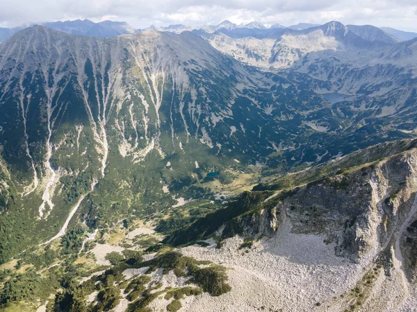 Bulgaristan Vihren Tepesi Yakınlarındaki Pirin Dağı Nın Şaşırtıcı Hava Manzarası — Stok fotoğraf