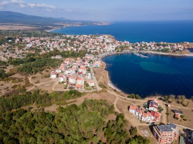 Bulgaristan 'ın Burgaz Bölgesi Ahtopol kentinin şaşırtıcı hava manzarası