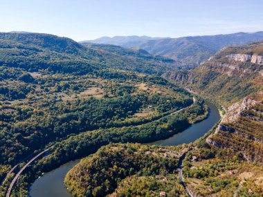 Iskar Nehri Boğazı 'nın Lakatnik, Balkan Dağları, Sofya Bölgesi, Bulgaristan yakınlarındaki hava manzarası