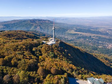 Bulgaristan 'ın Kopititoto bölgesi ve Sofya kentindeki Vitosha Dağı' nın Sonbahar havası manzarası