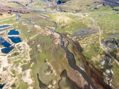Bulgaristan 'ın Sliven bölgesindeki Zhrebchevo Barajı' nın şaşırtıcı hava manzarası