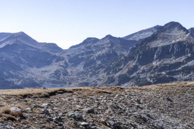 Bulgaristan 'ın Polezhan Tepesi yakınlarındaki Pirin Dağı' nın Şaşırtıcı Manzarası